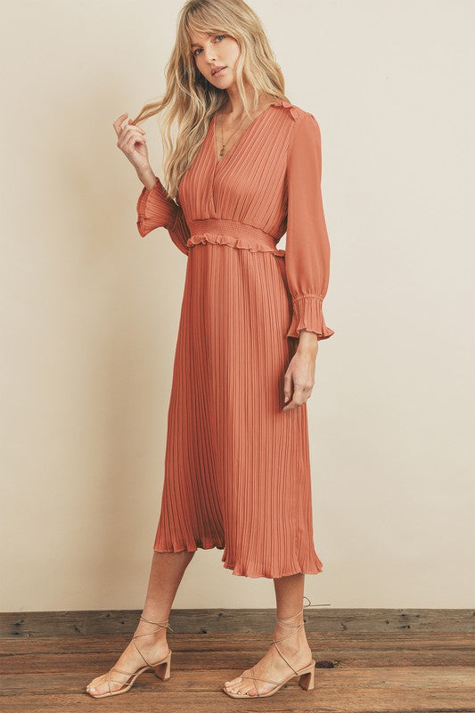 Esmae Pleated Midi Dress in Rose