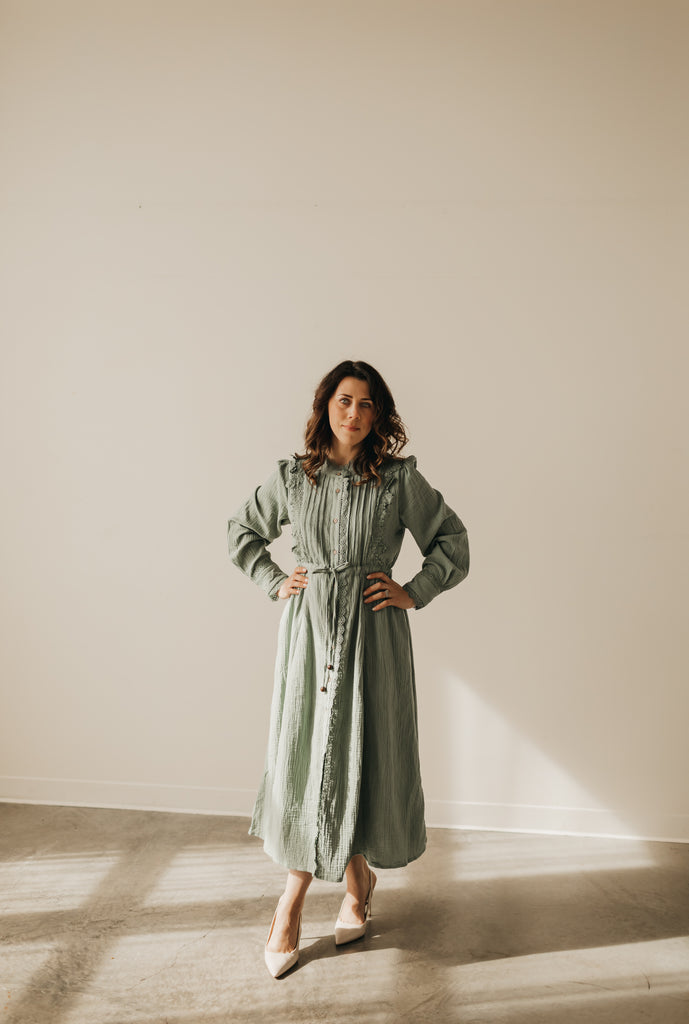 Fiona Trim Lace Dress in Mint
