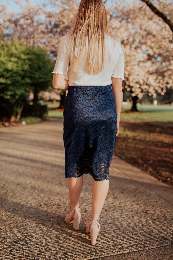 Hailey Lace Skirt in Navy